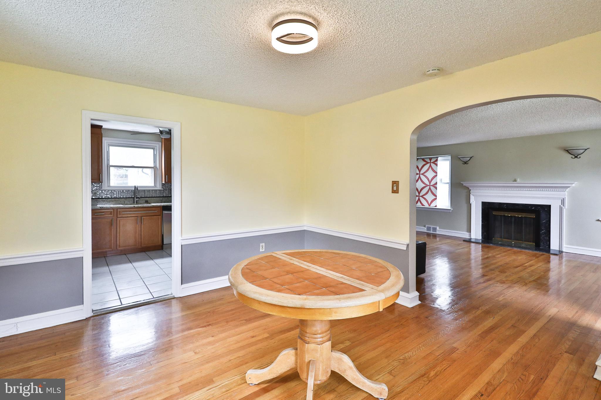 BEVERLY HILLS - Residential