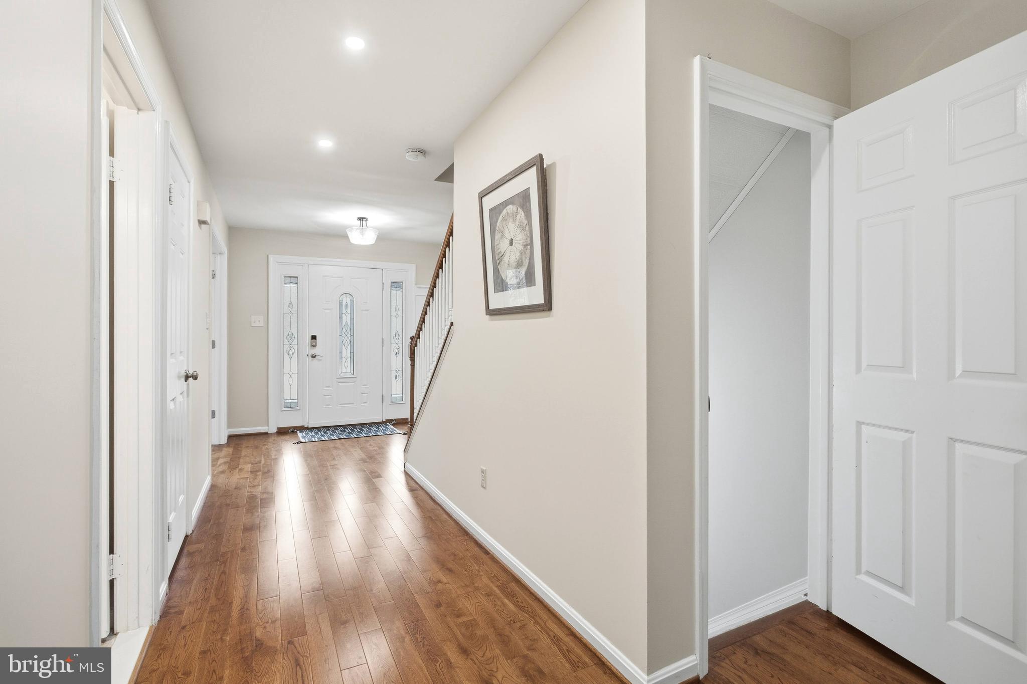 WESTWOOD MANOR COURTS - Residential