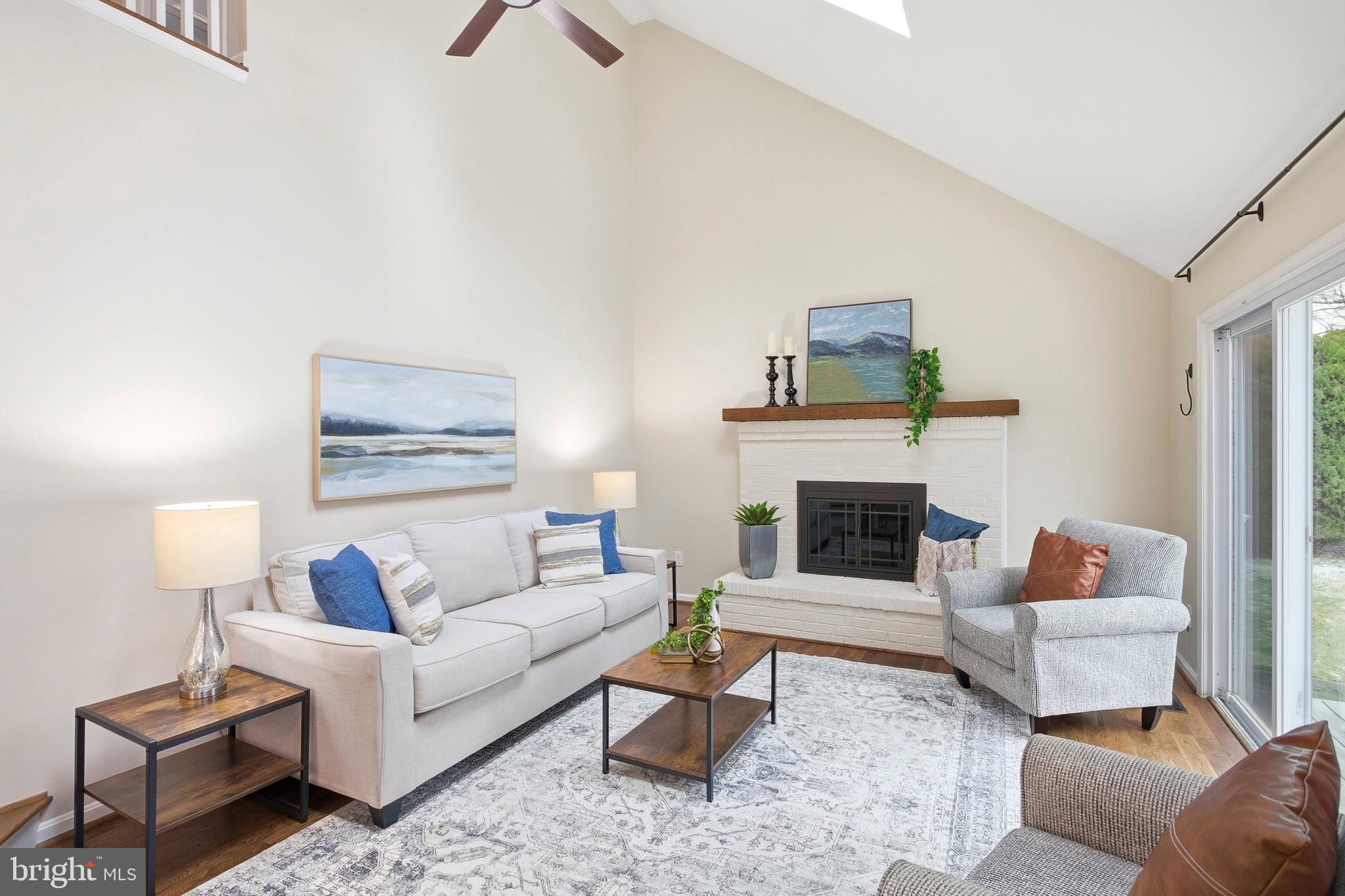 WESTWOOD MANOR COURTS - Residential