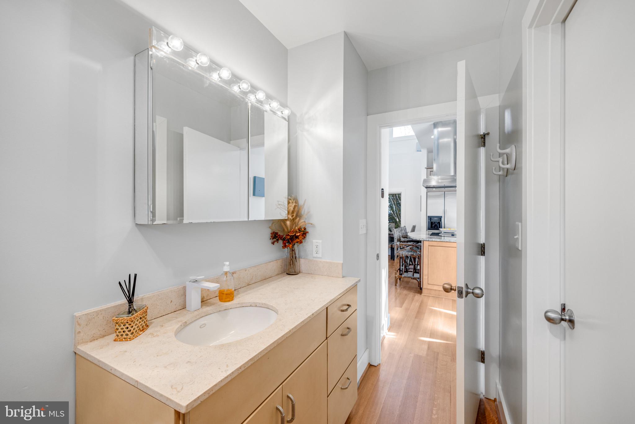 OAKWOOD - Residential