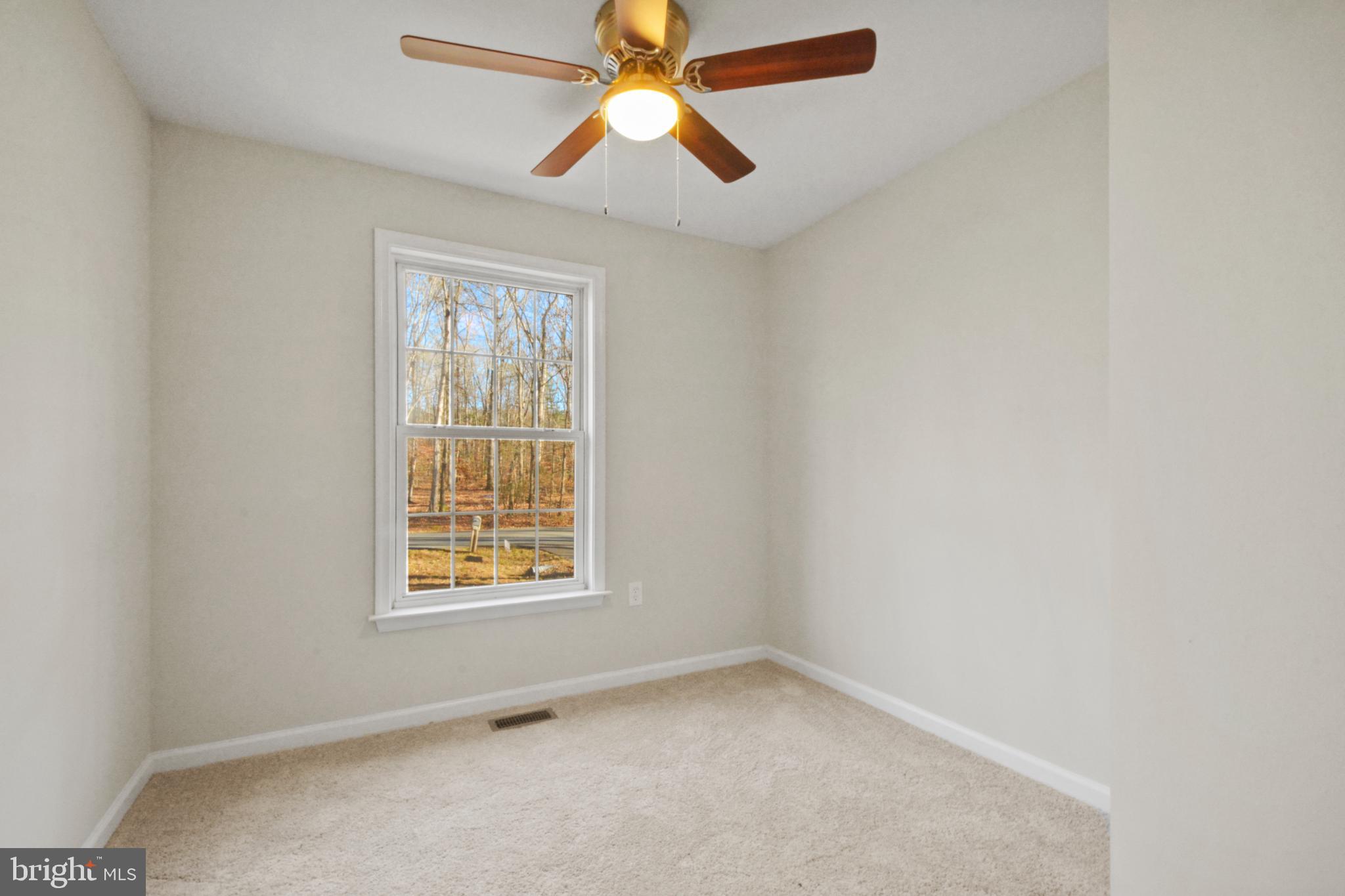 LAKE LAND OR - Residential