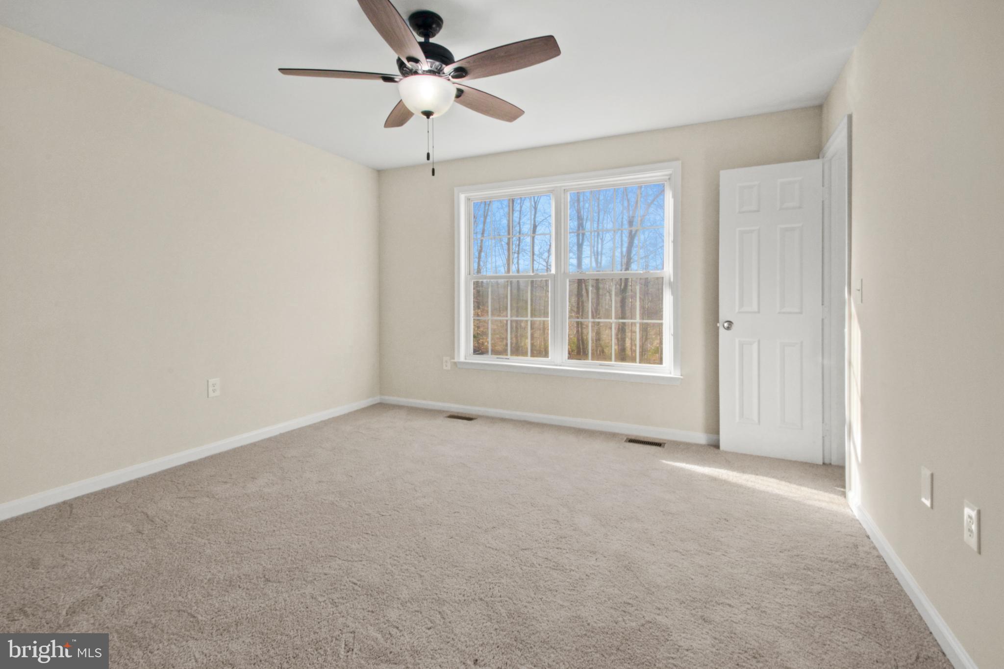 LAKE LAND OR - Residential