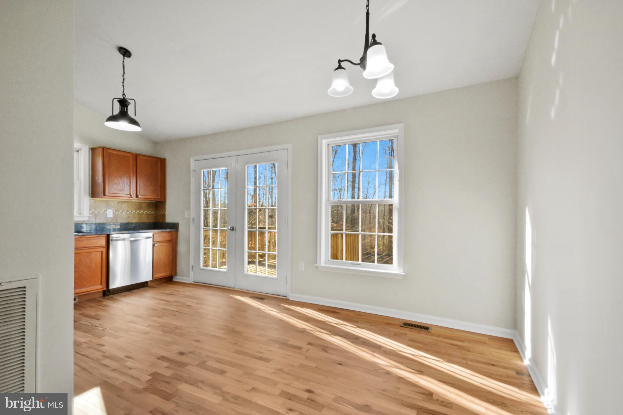 LAKE LAND OR - Residential