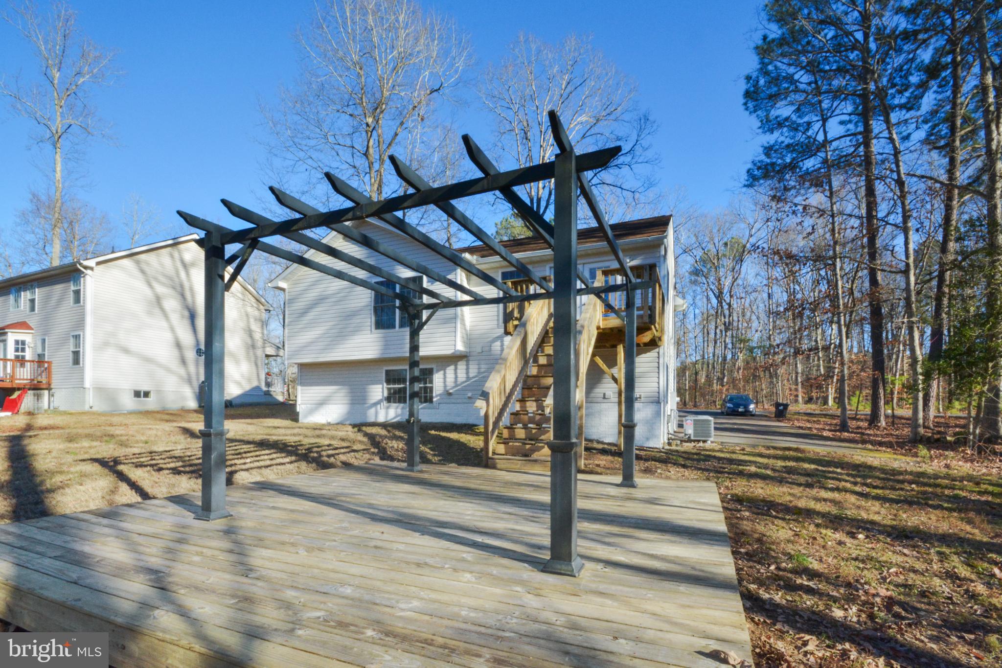 LAKE LAND OR - Residential