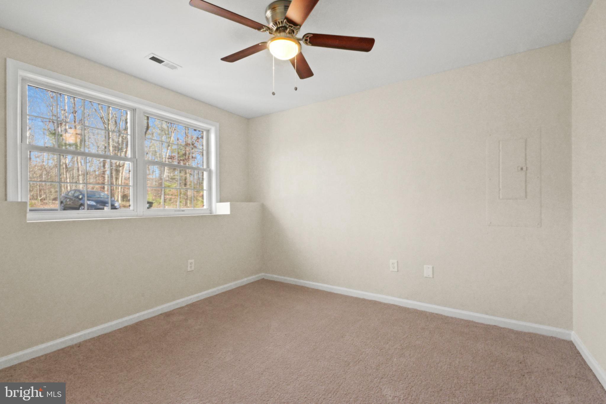 LAKE LAND OR - Residential