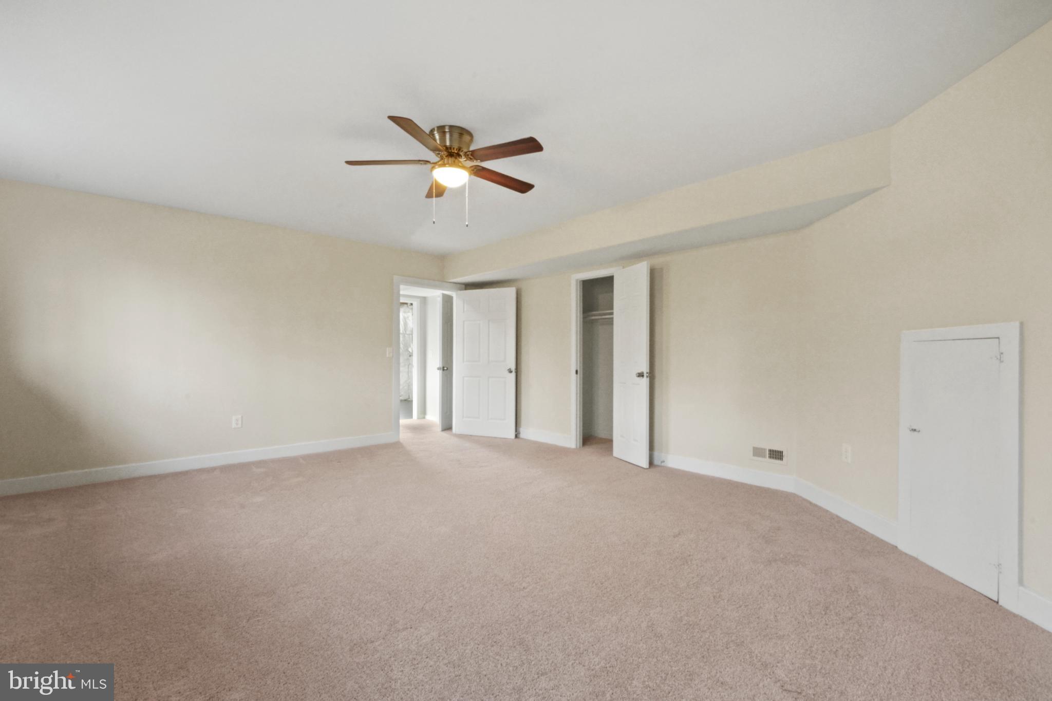 LAKE LAND OR - Residential