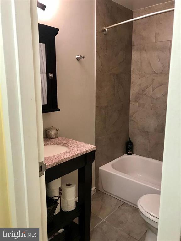 GROSVENOR PARK - Residential Lease