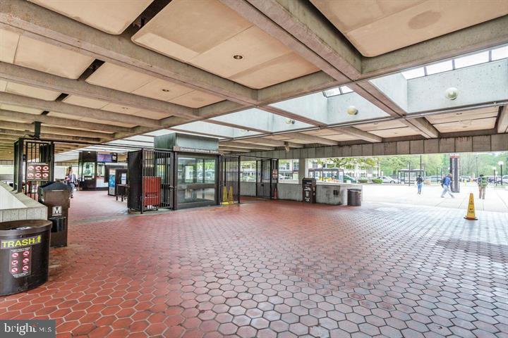 GROSVENOR PARK - Residential Lease