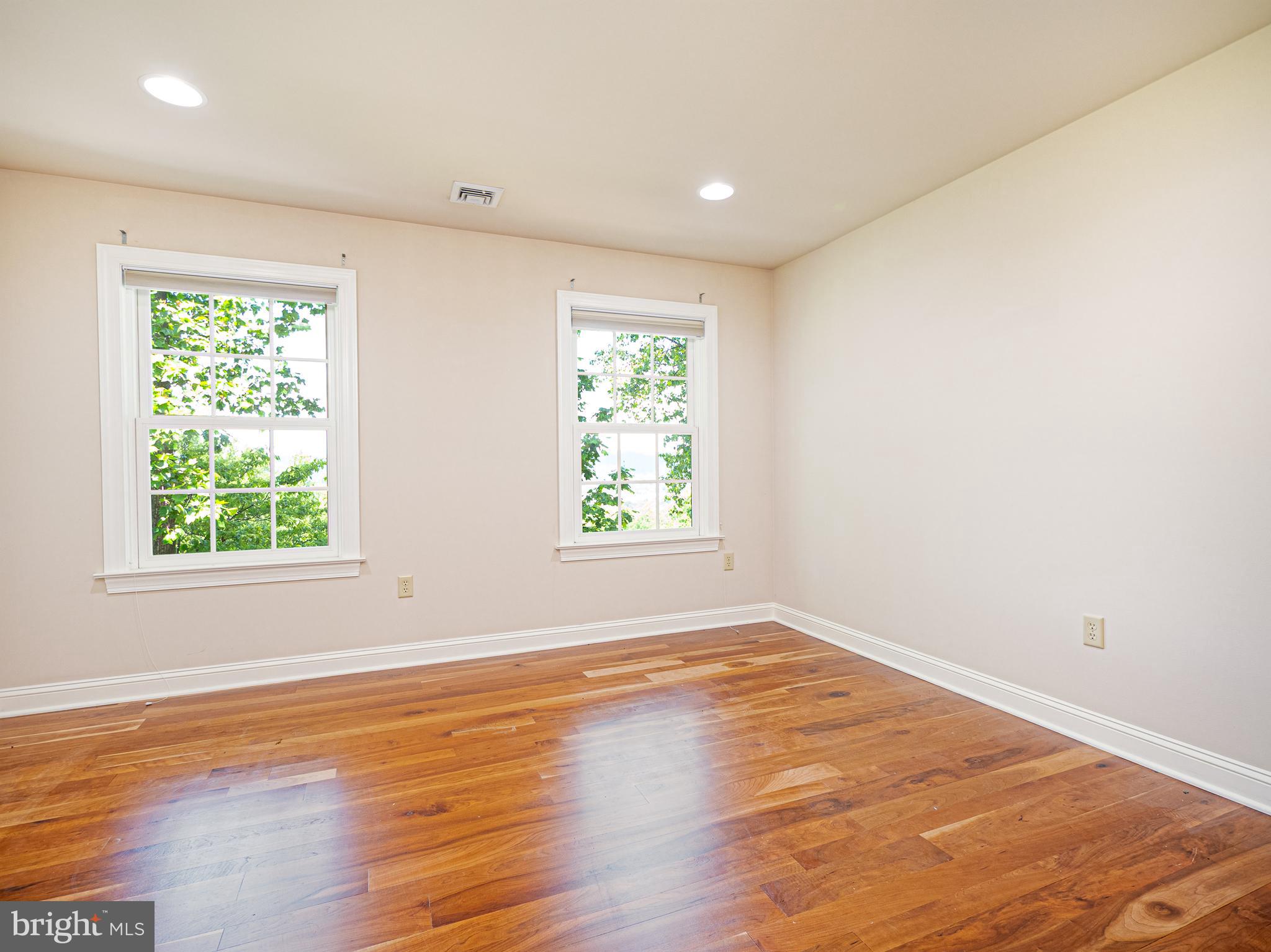 BLUE RIDGE ESTATES W - Residential