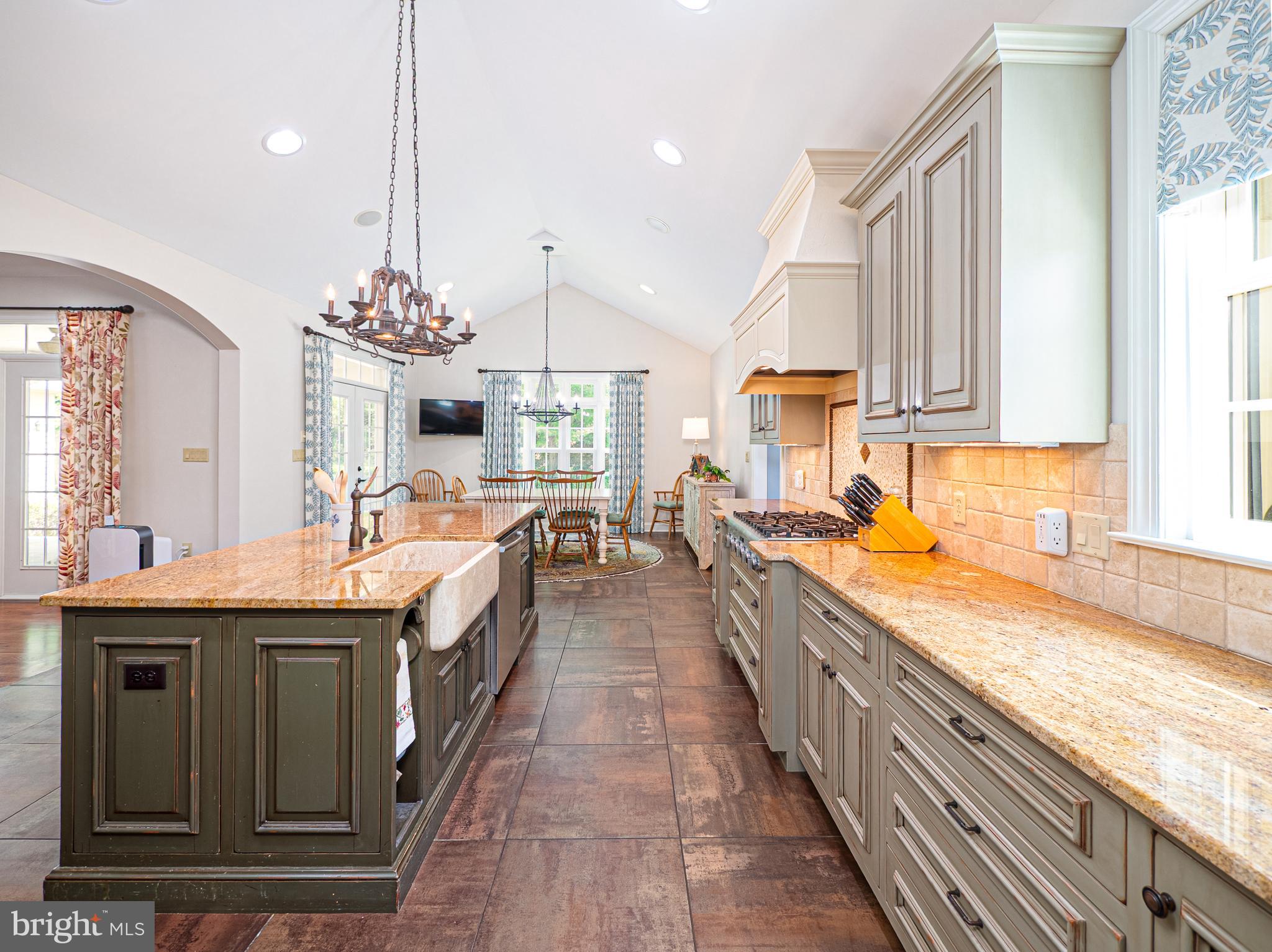 BLUE RIDGE ESTATES W - Residential