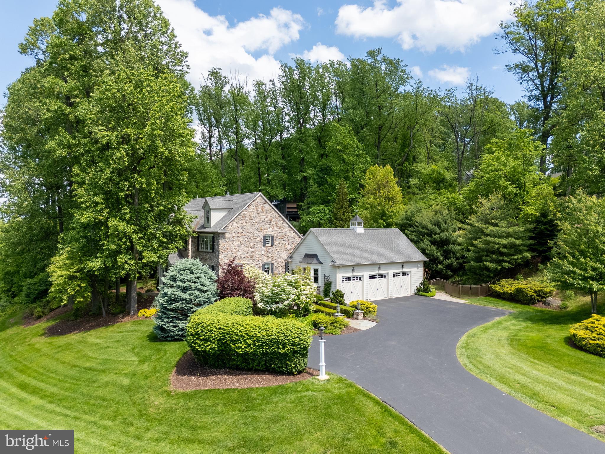 5355 SAUCON RIDGE ROAD