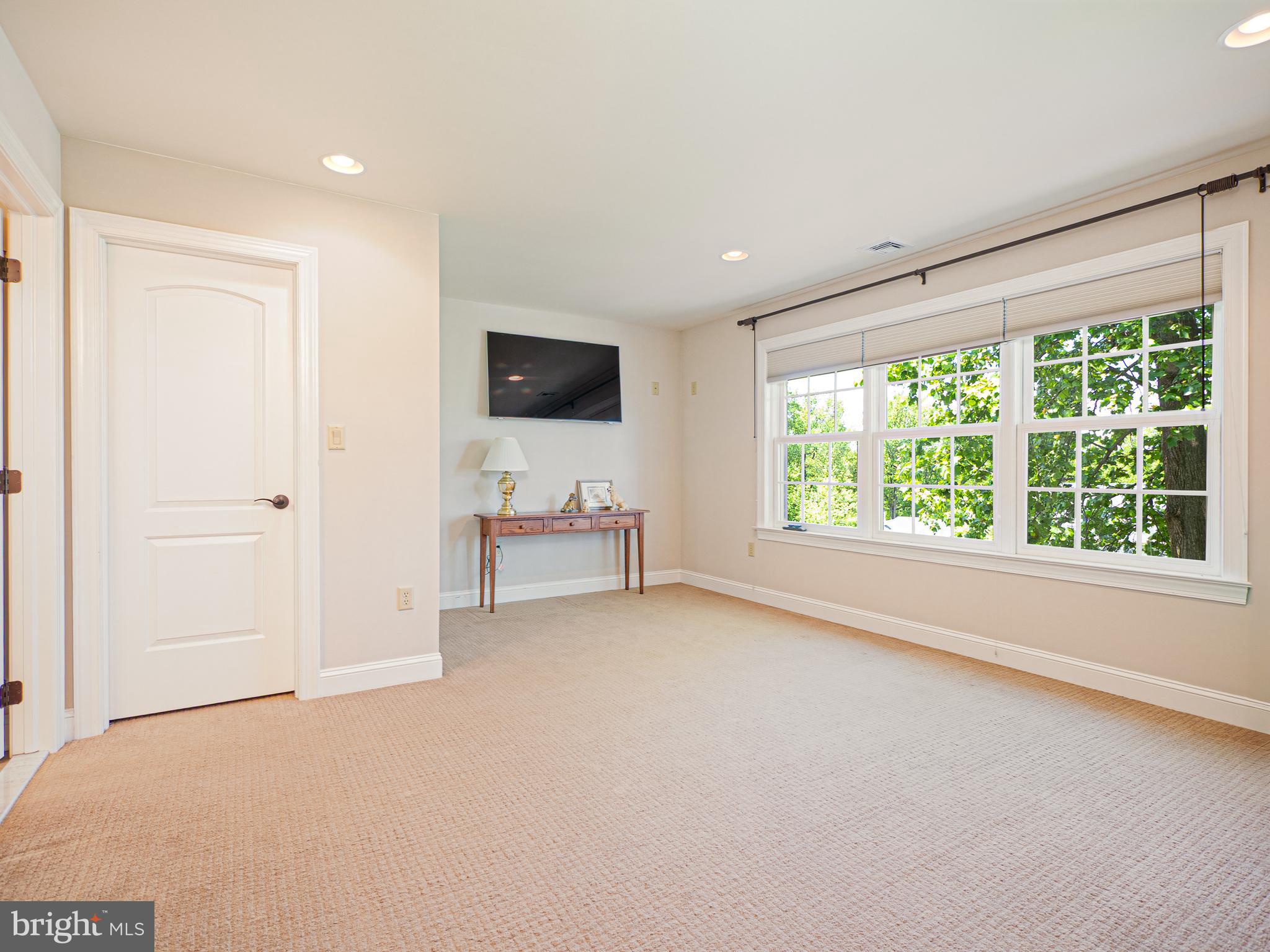 BLUE RIDGE ESTATES W - Residential