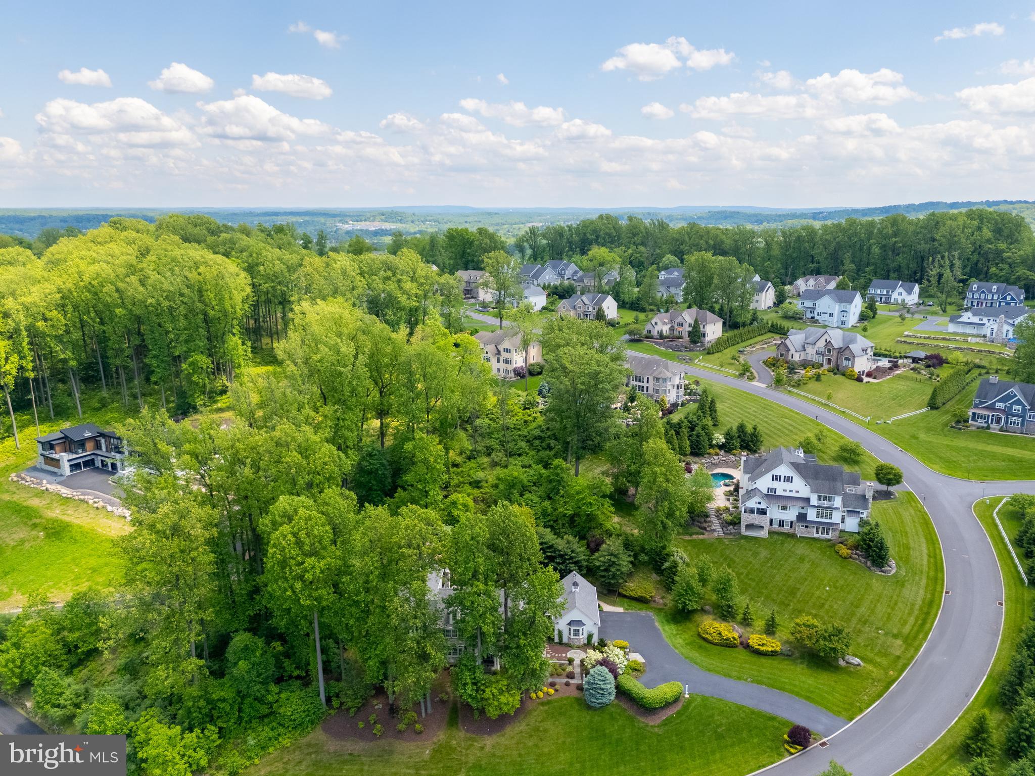 5355 SAUCON RIDGE ROAD