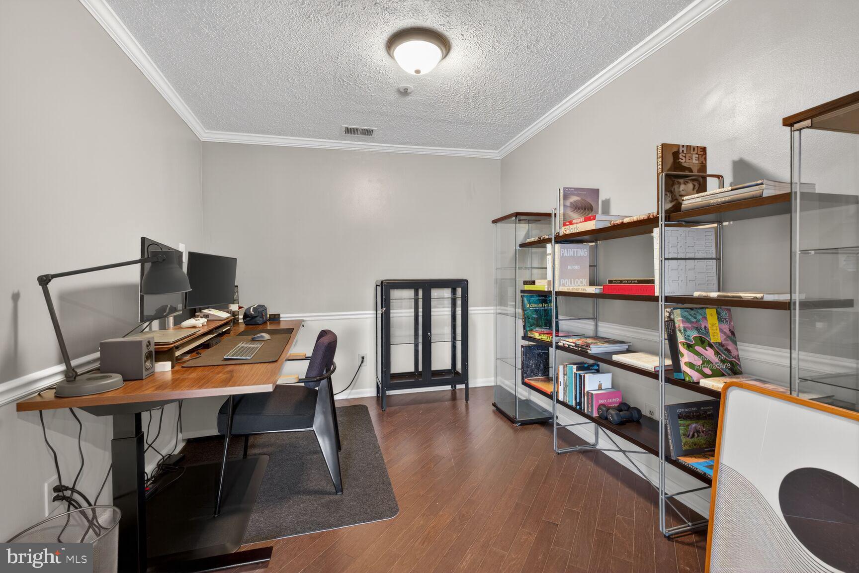 GAITHERSBURG - Residential