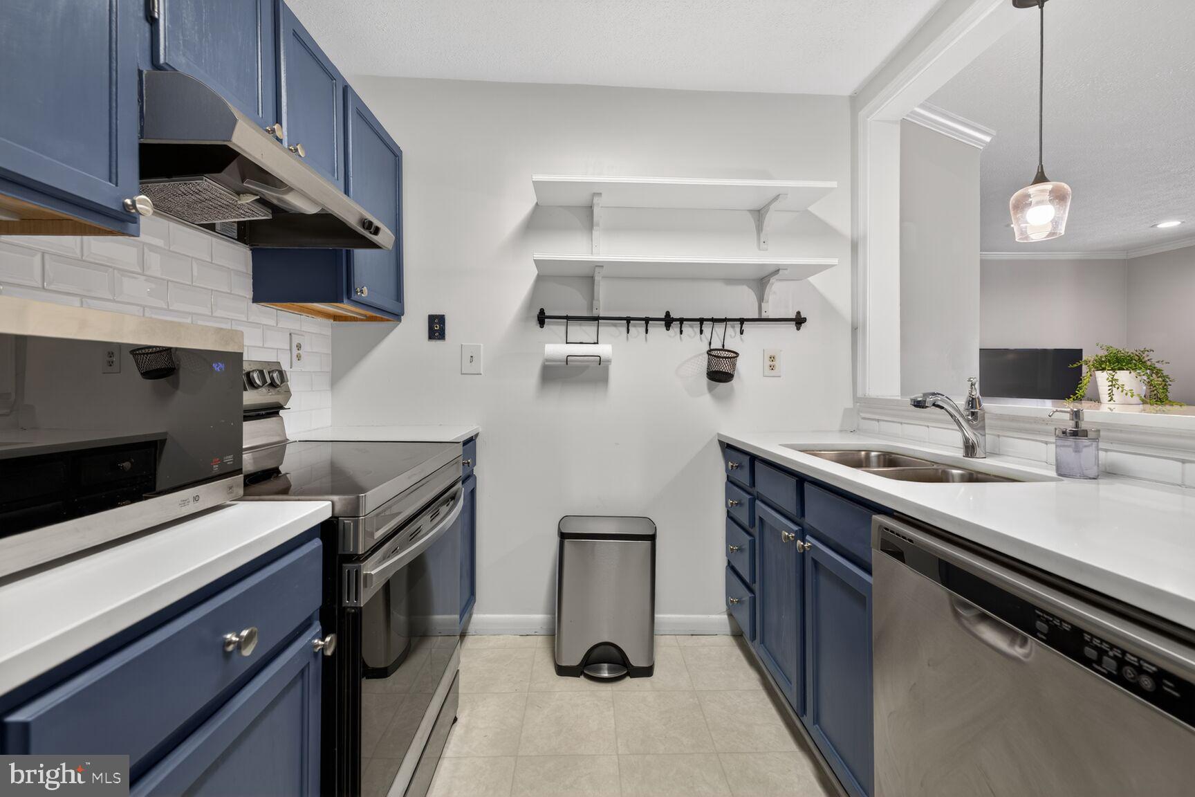 GAITHERSBURG - Residential