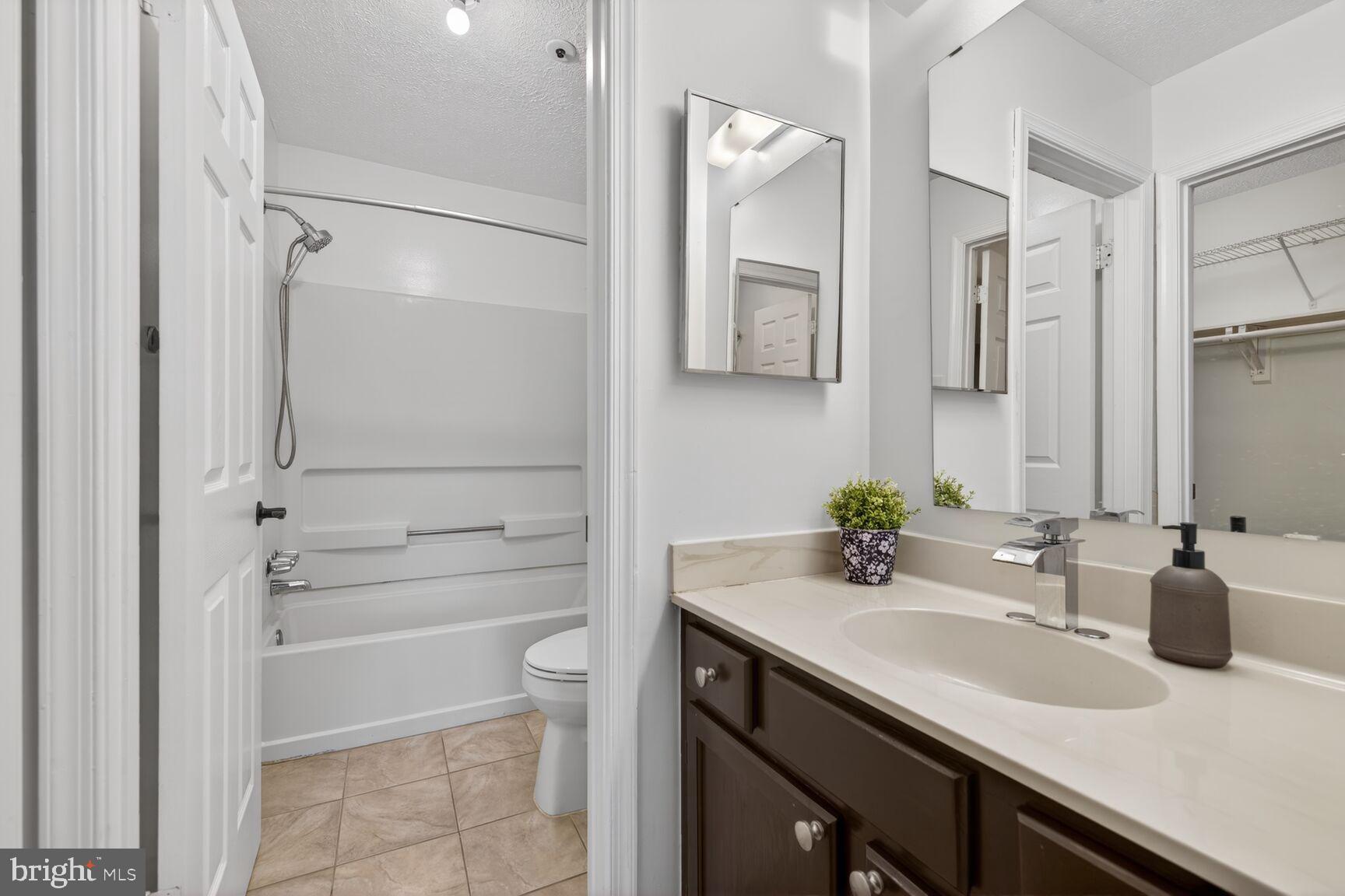 GAITHERSBURG - Residential