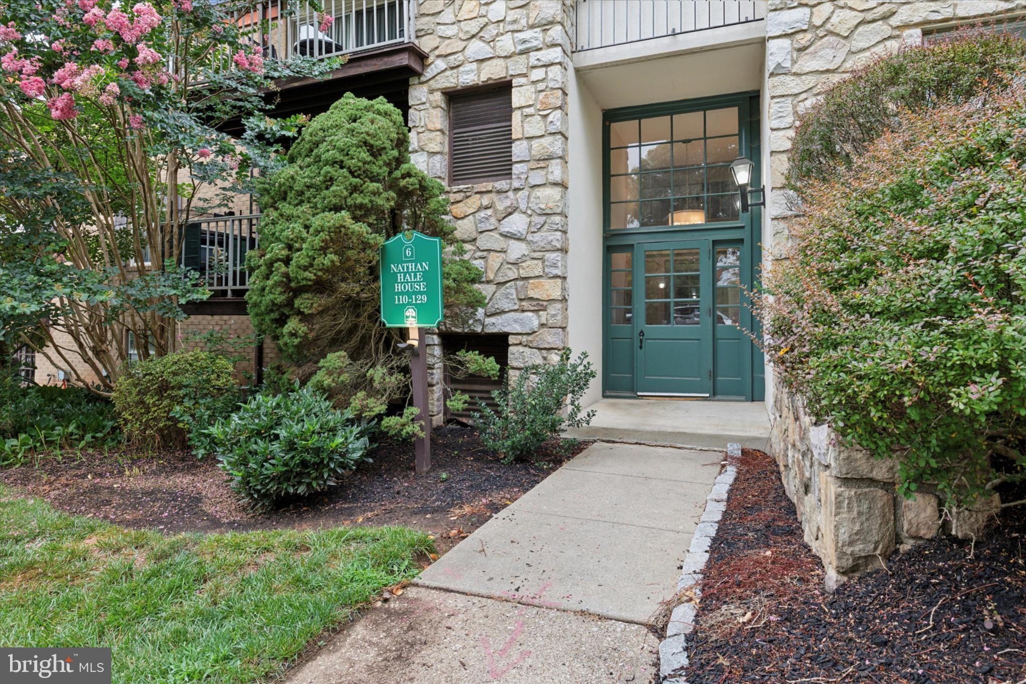 GLENHARDIE CONDOS - Residential Lease