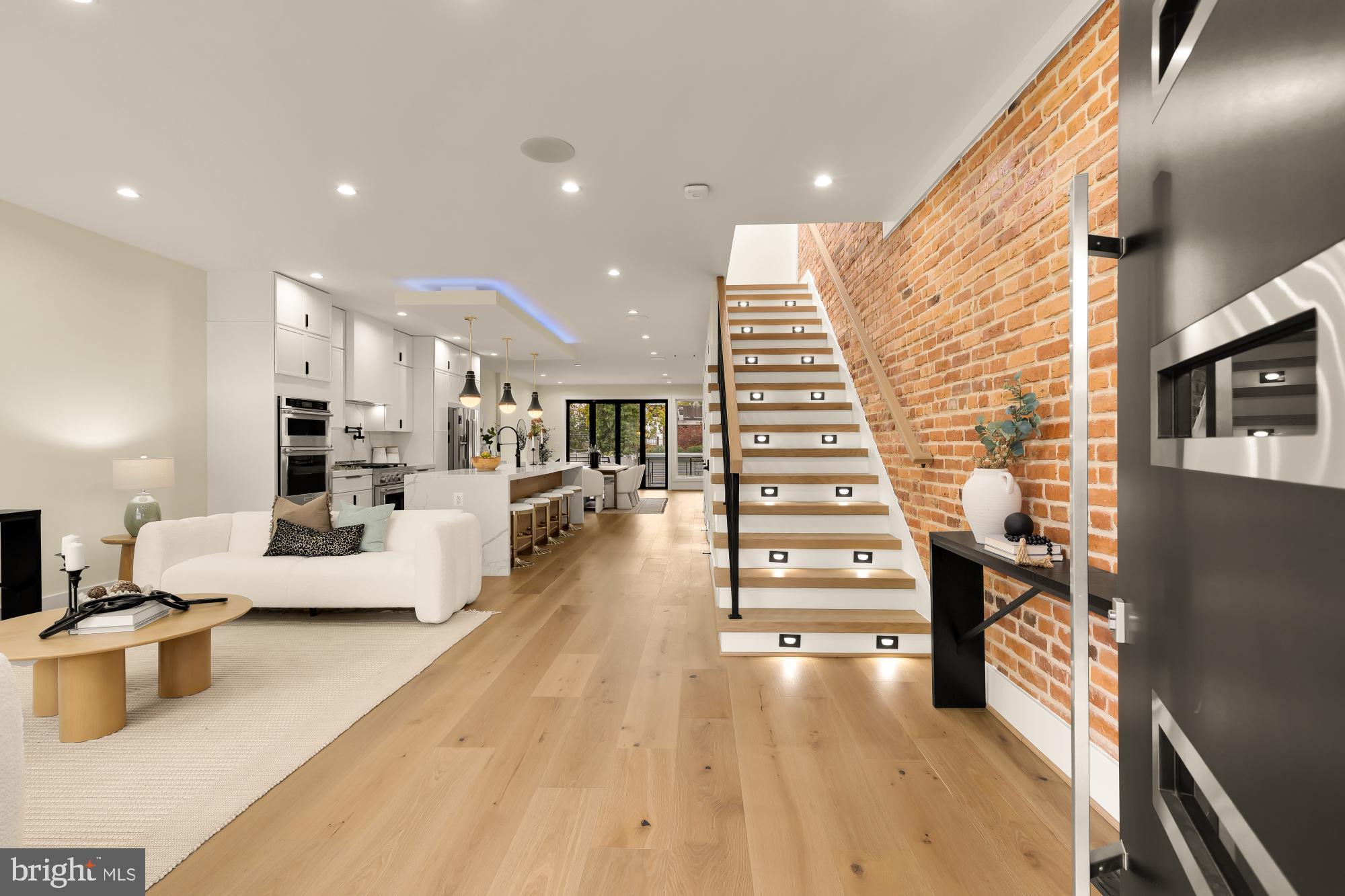 1406 BUCHANAN STREET NW