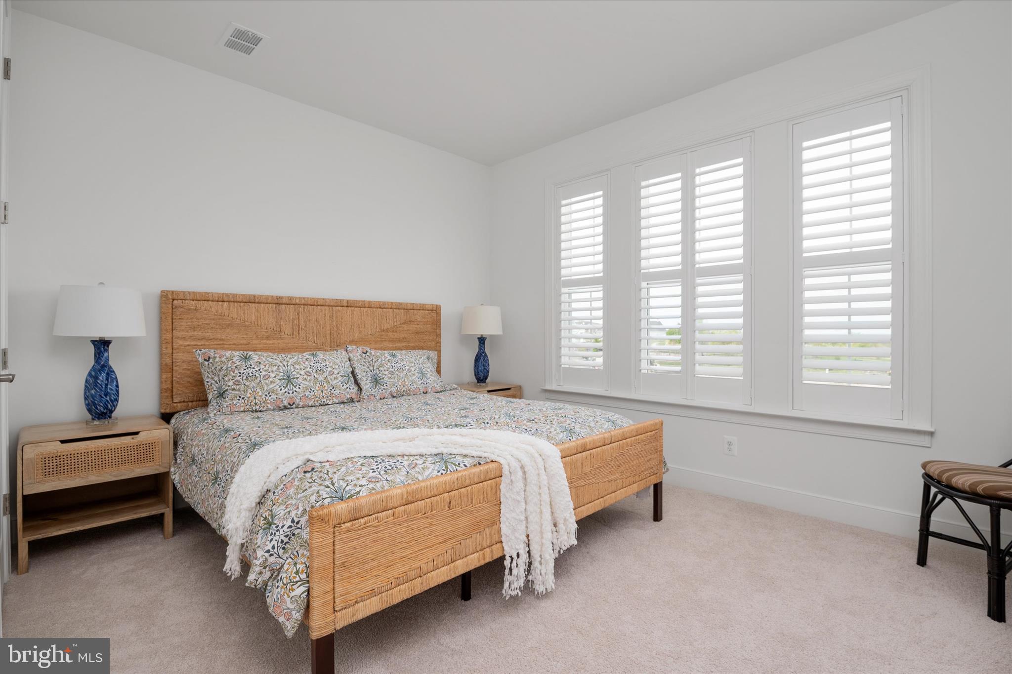 FOUR SEASONS AT KENT ISLAND - Residential