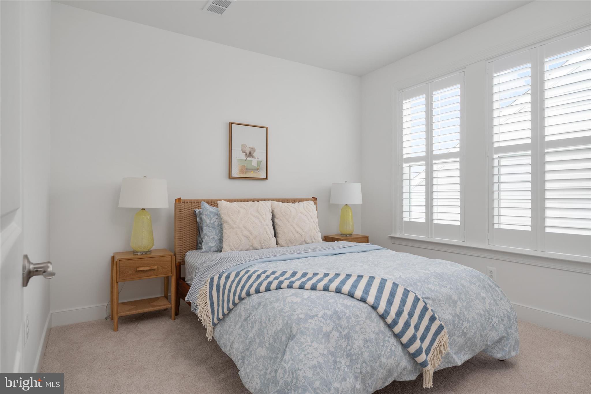 FOUR SEASONS AT KENT ISLAND - Residential