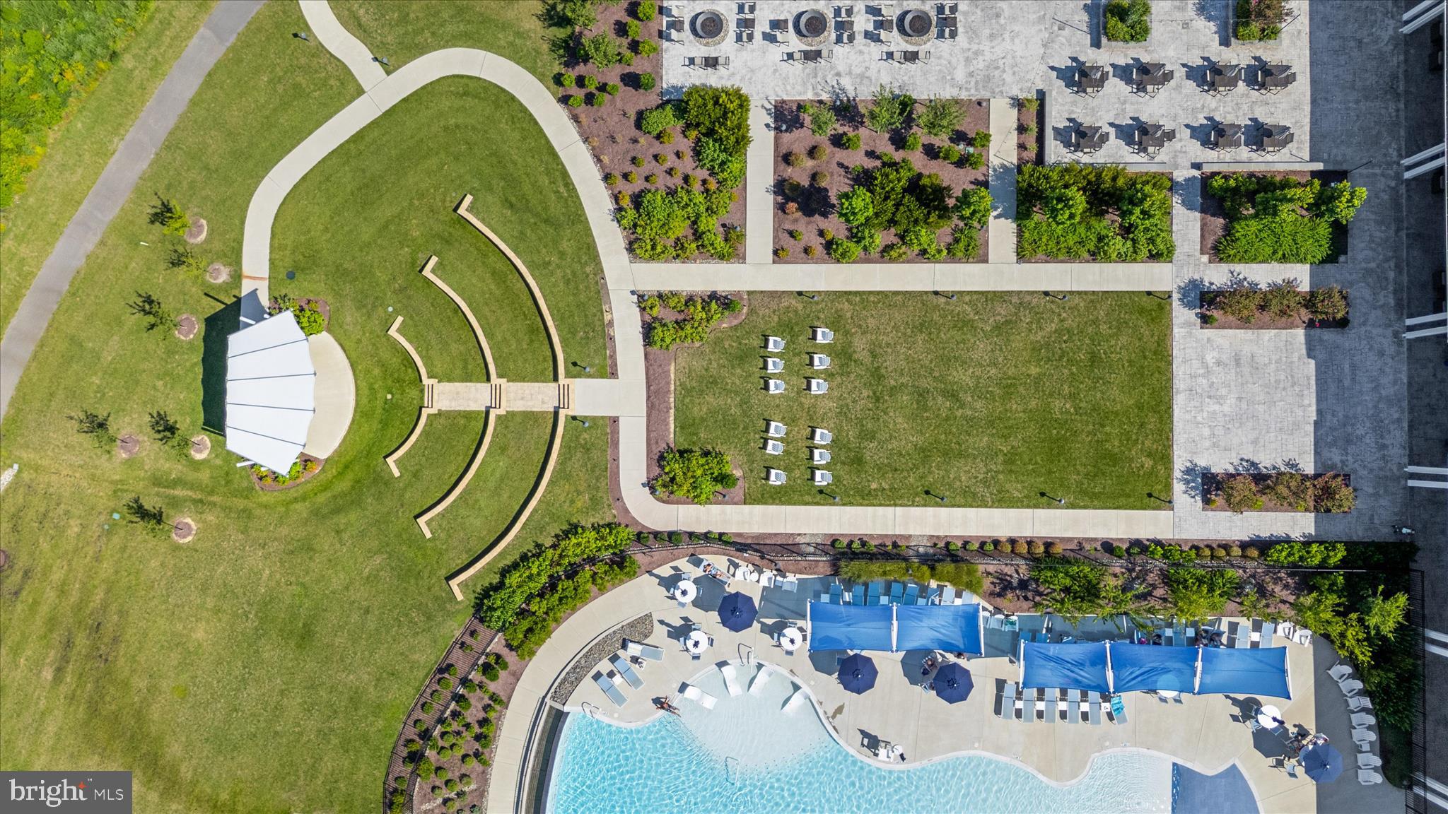 FOUR SEASONS AT KENT ISLAND - Residential