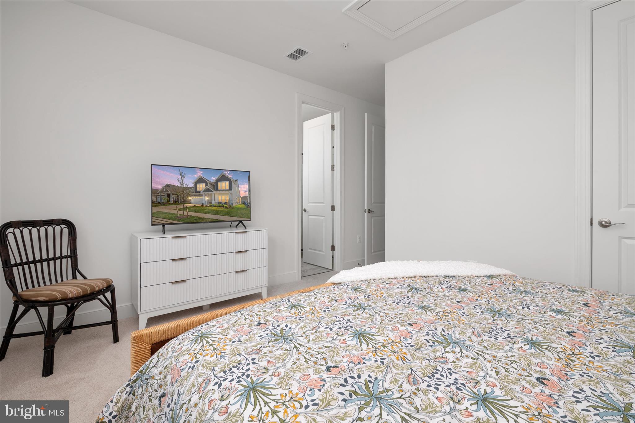 FOUR SEASONS AT KENT ISLAND - Residential