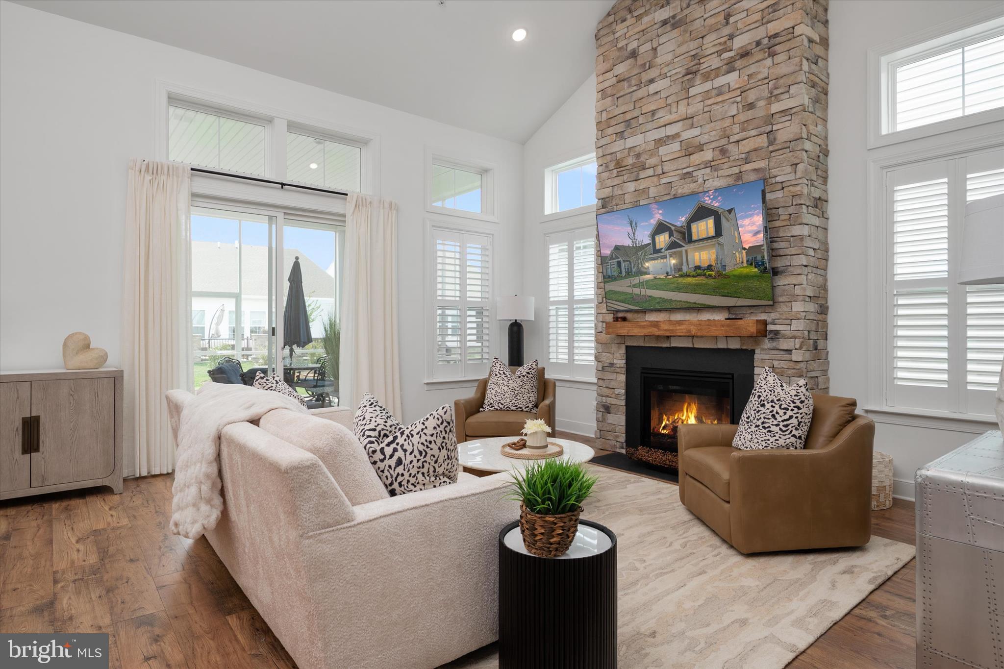 FOUR SEASONS AT KENT ISLAND - Residential