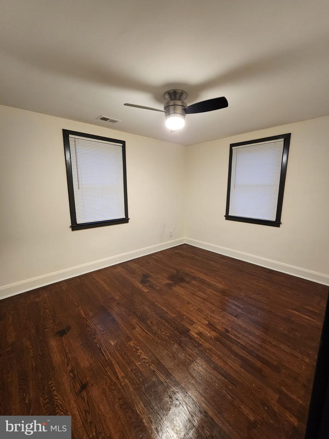 DUNDALK - Residential Lease