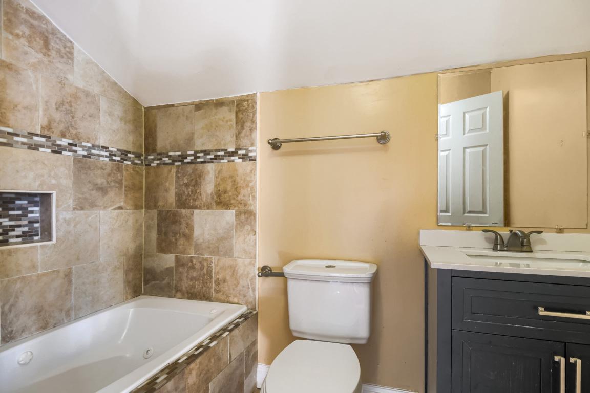 FAIRMOUNT PARK - Residential