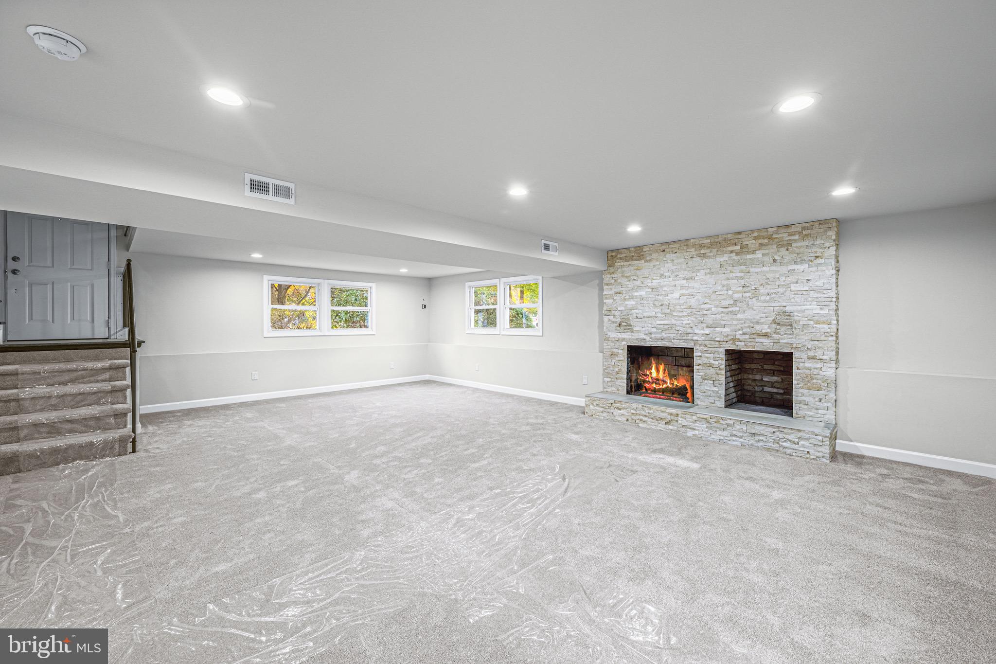 RUNNING BROOK - Residential