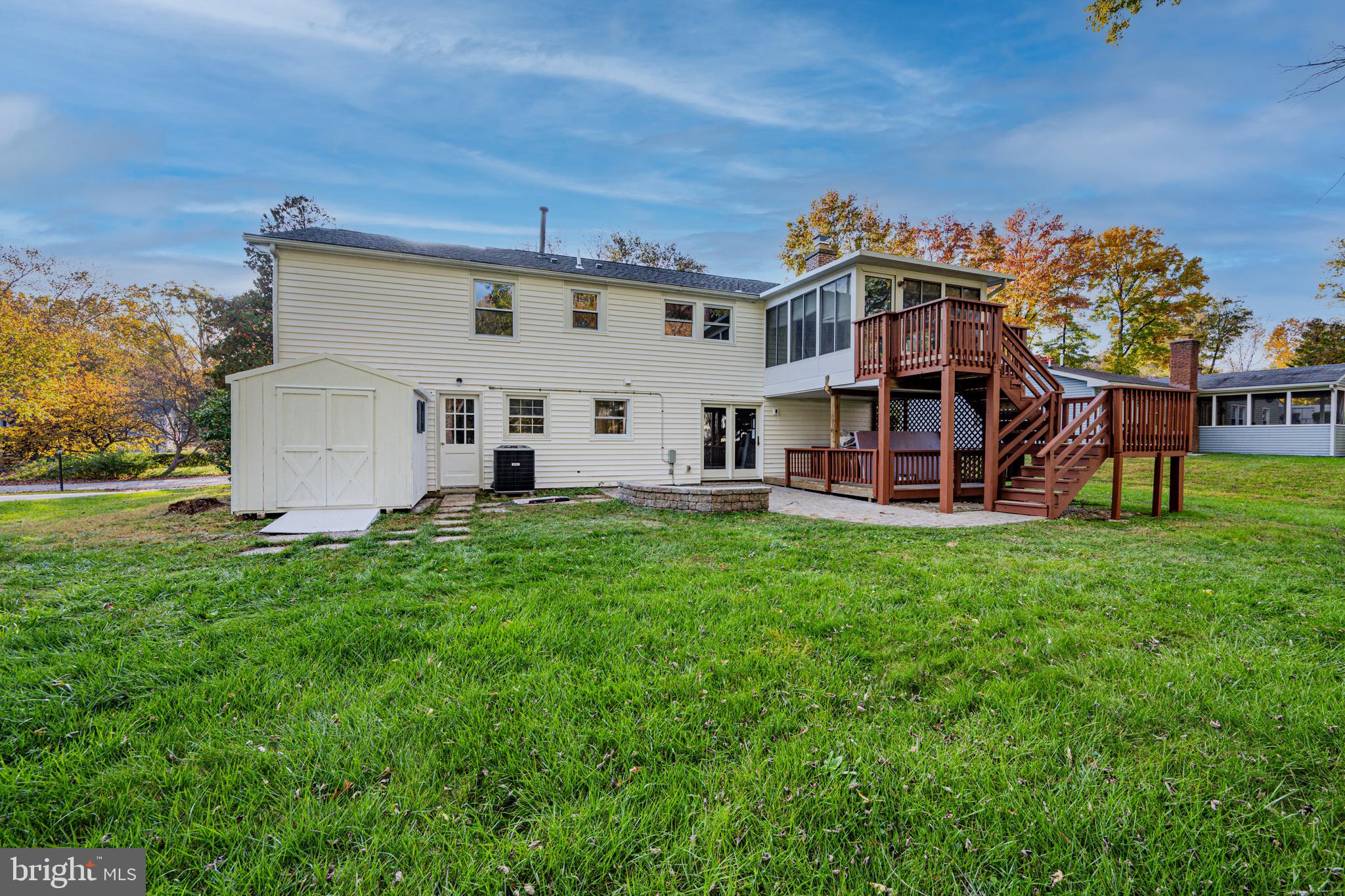 RUNNING BROOK - Residential