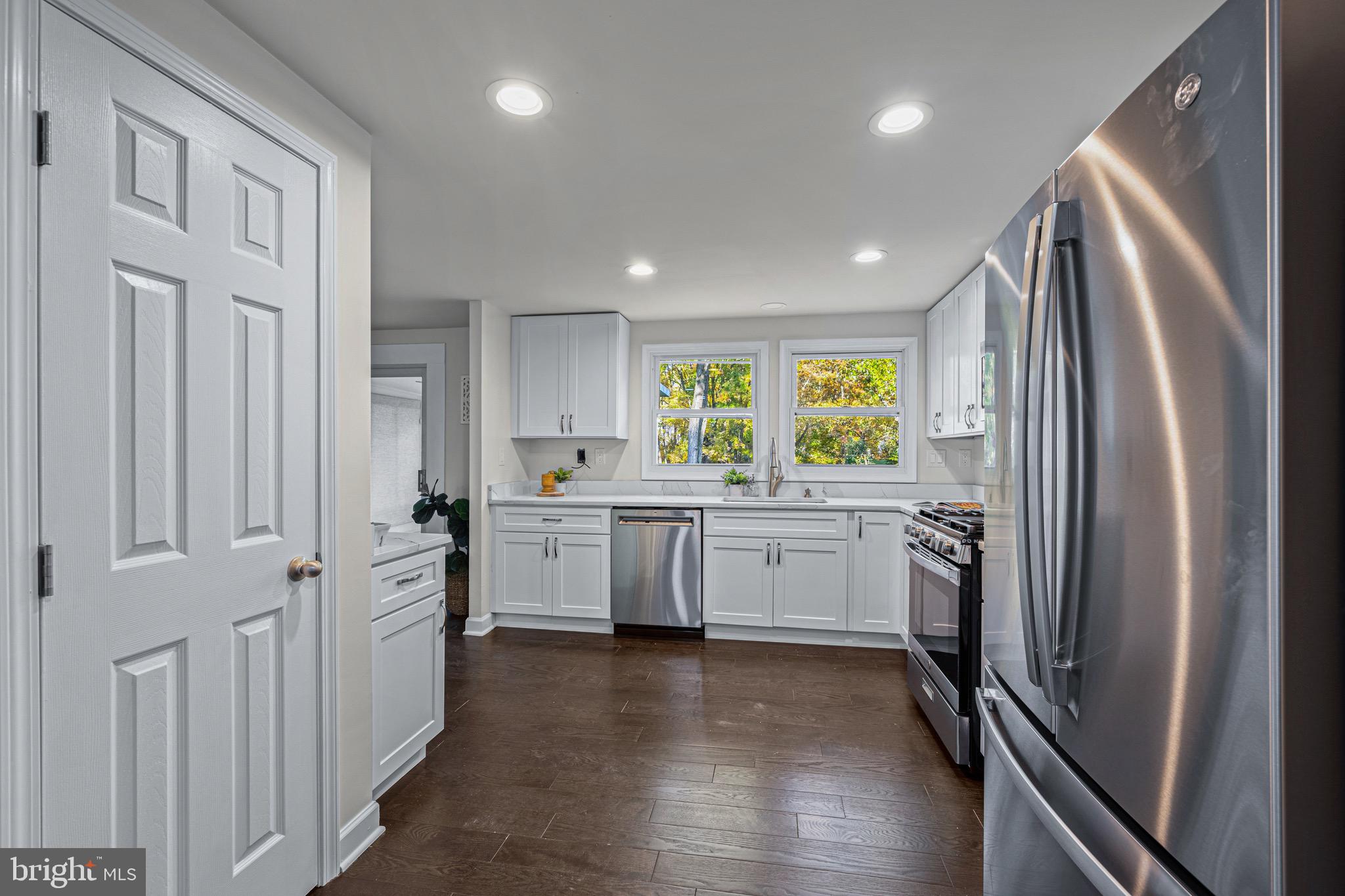 RUNNING BROOK - Residential