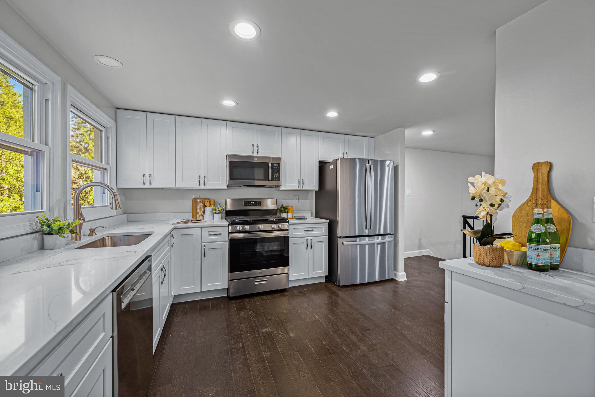 RUNNING BROOK - Residential