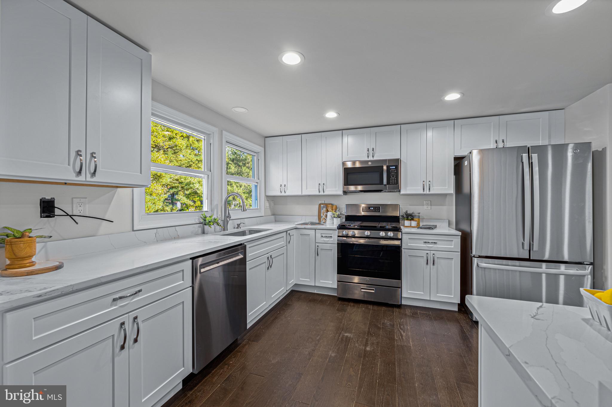 RUNNING BROOK - Residential