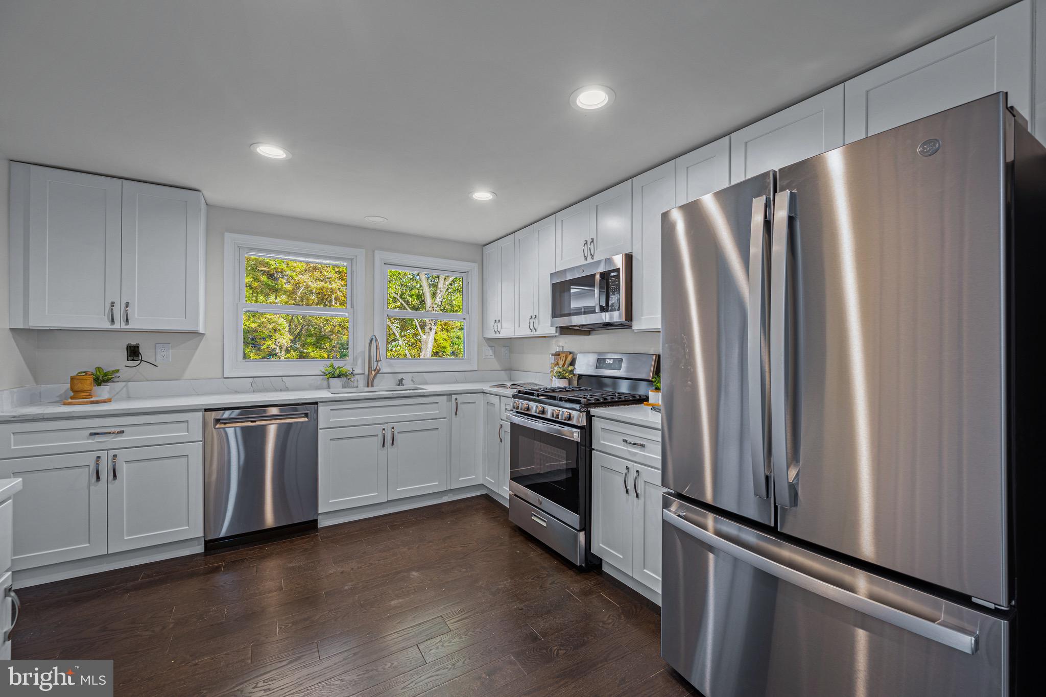 RUNNING BROOK - Residential