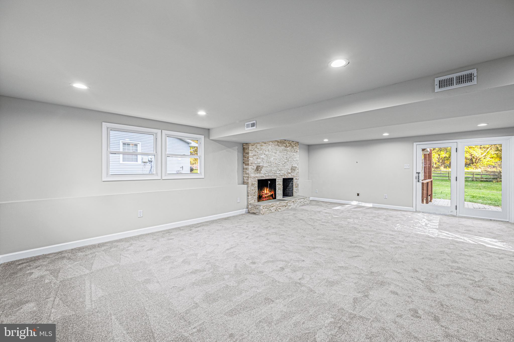 RUNNING BROOK - Residential