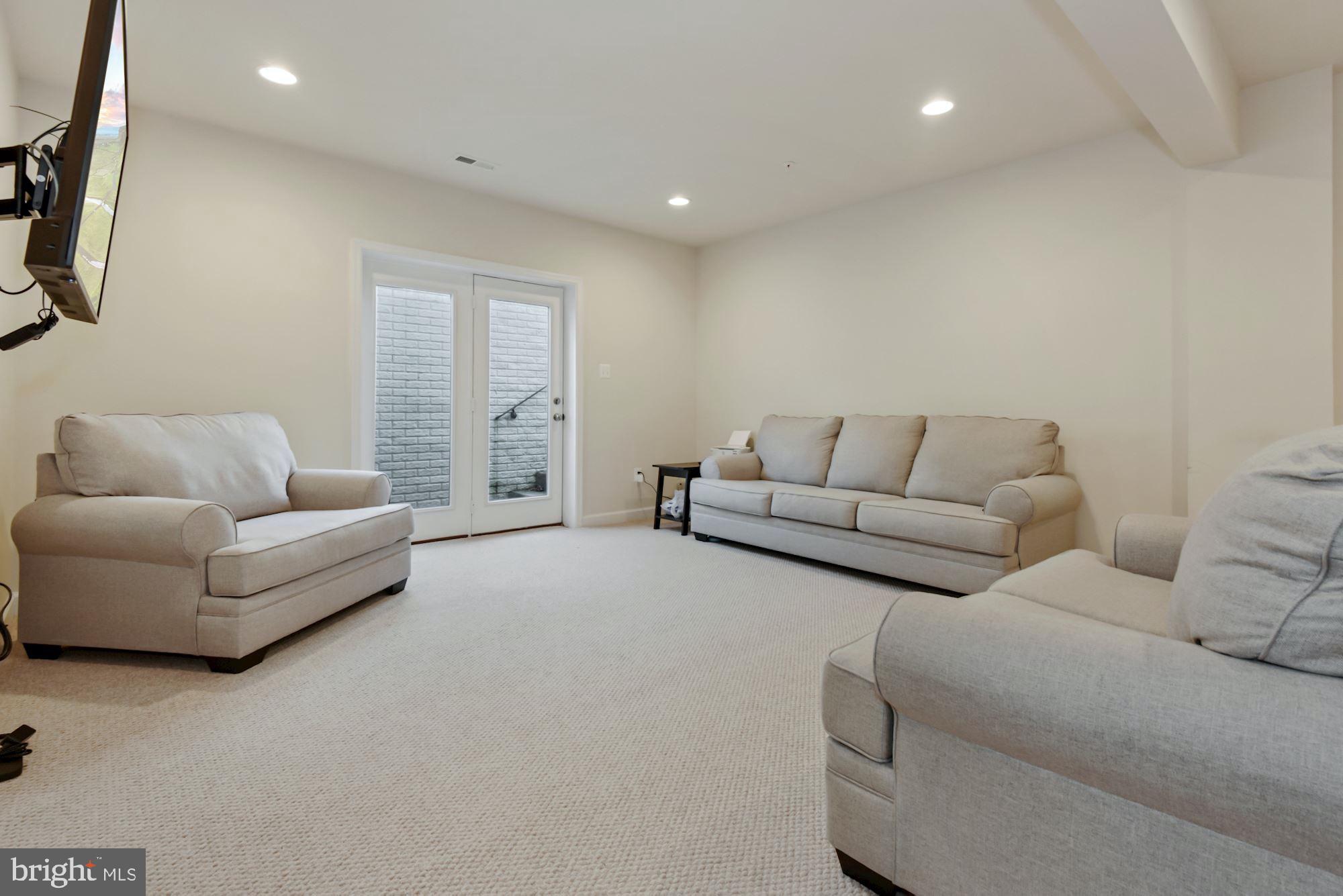 SCOTLAND HEIGHTS - Residential