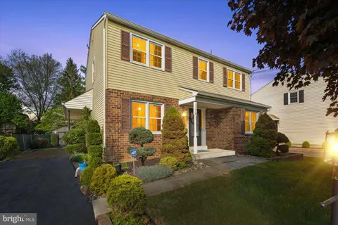 2992 Eastburn Avenue, Broomall, PA 19008 - MLS#: PADE2088592