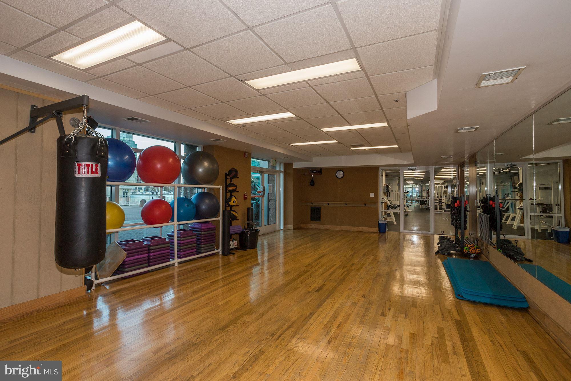 HARBORVIEW TOWERS - Residential