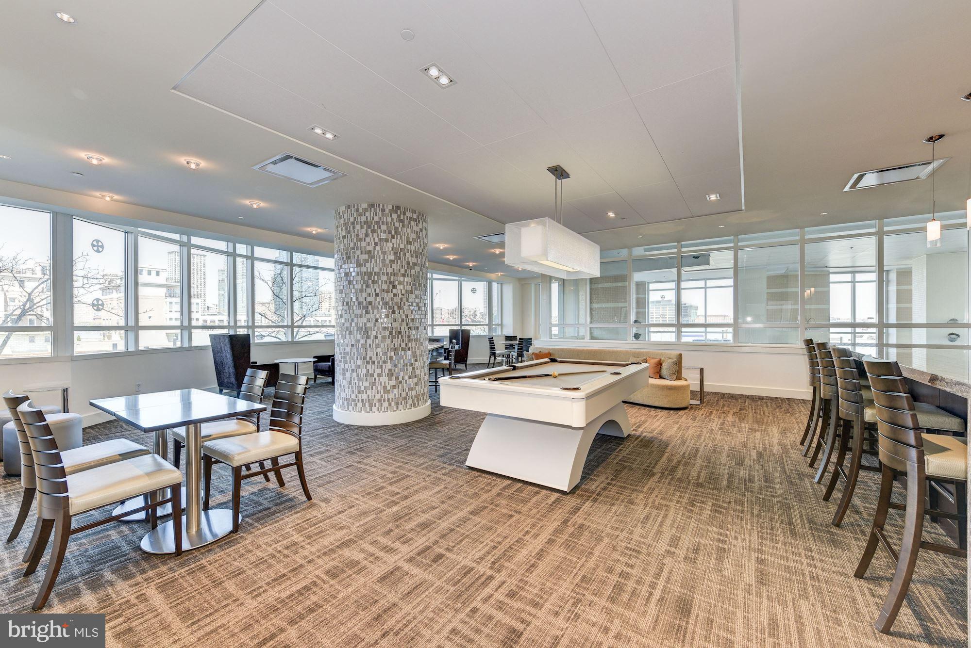 HARBORVIEW TOWERS - Residential