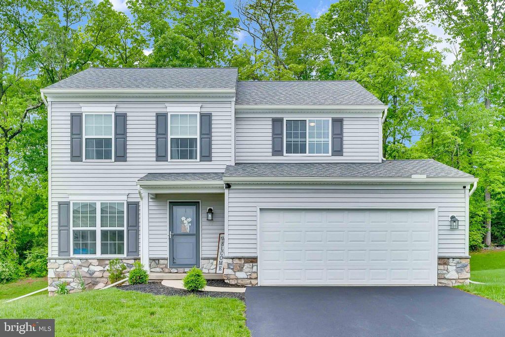 Photo of 15 Cottonwood Lane, DENVER, PA 17517 (MLS # PALA2070156)