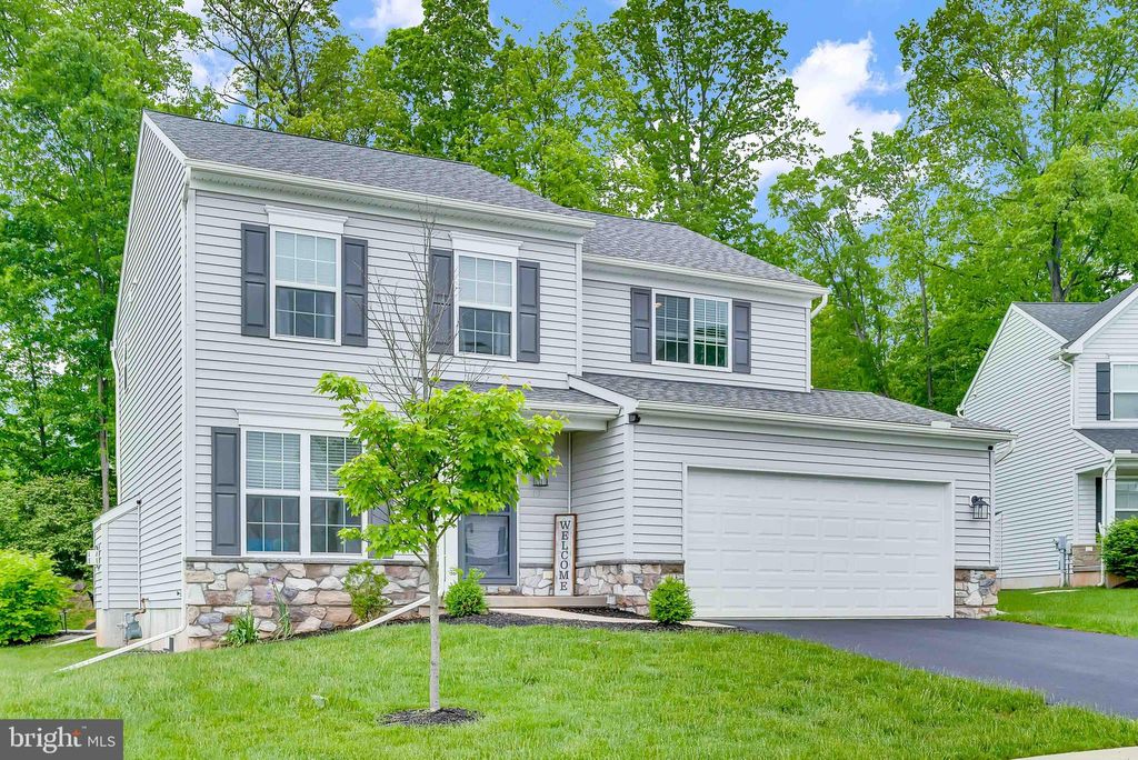Photo of 15 Cottonwood Lane, DENVER, PA 17517 (MLS # PALA2070156)