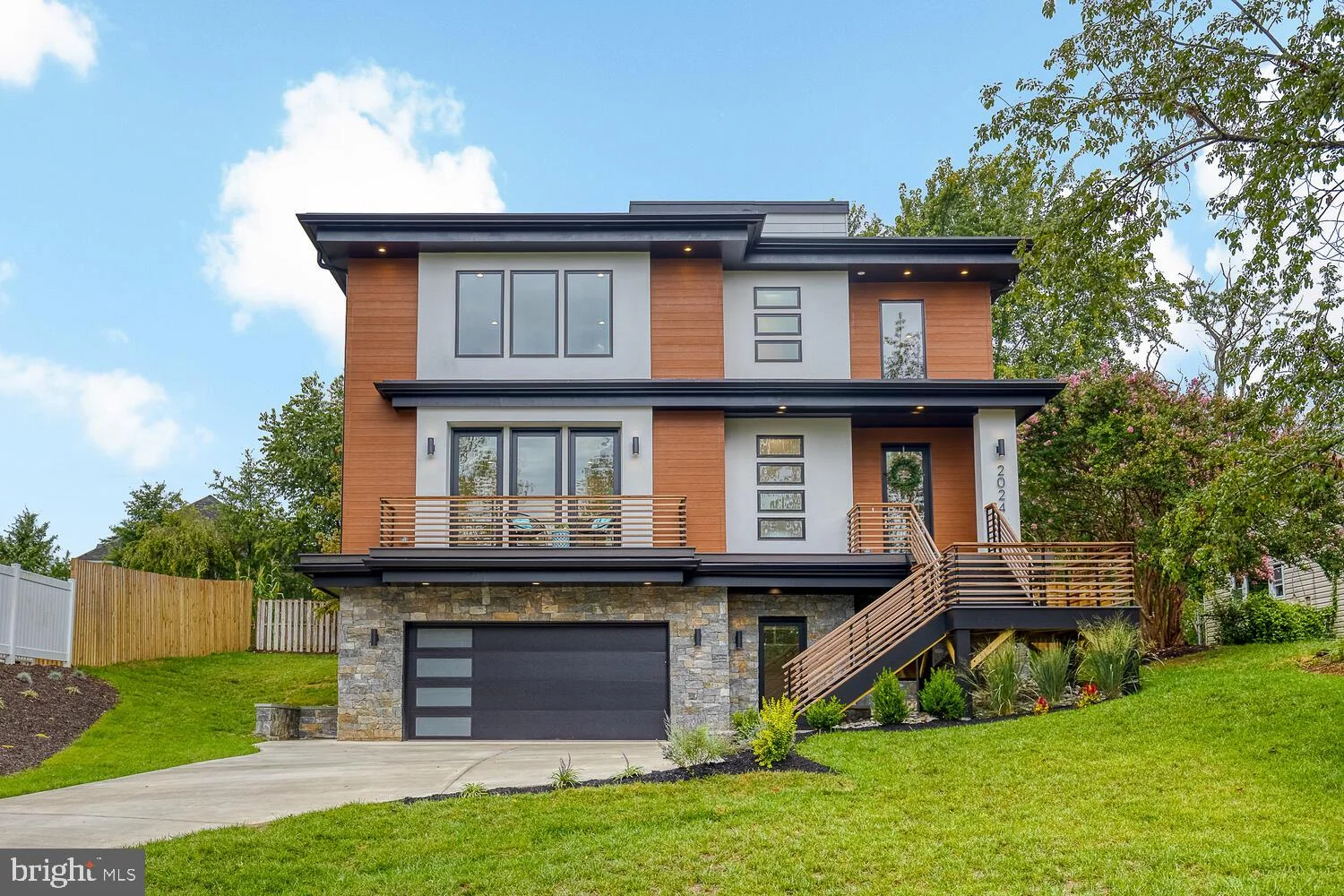 2024 Edgar Court, Falls Church, VA 22043