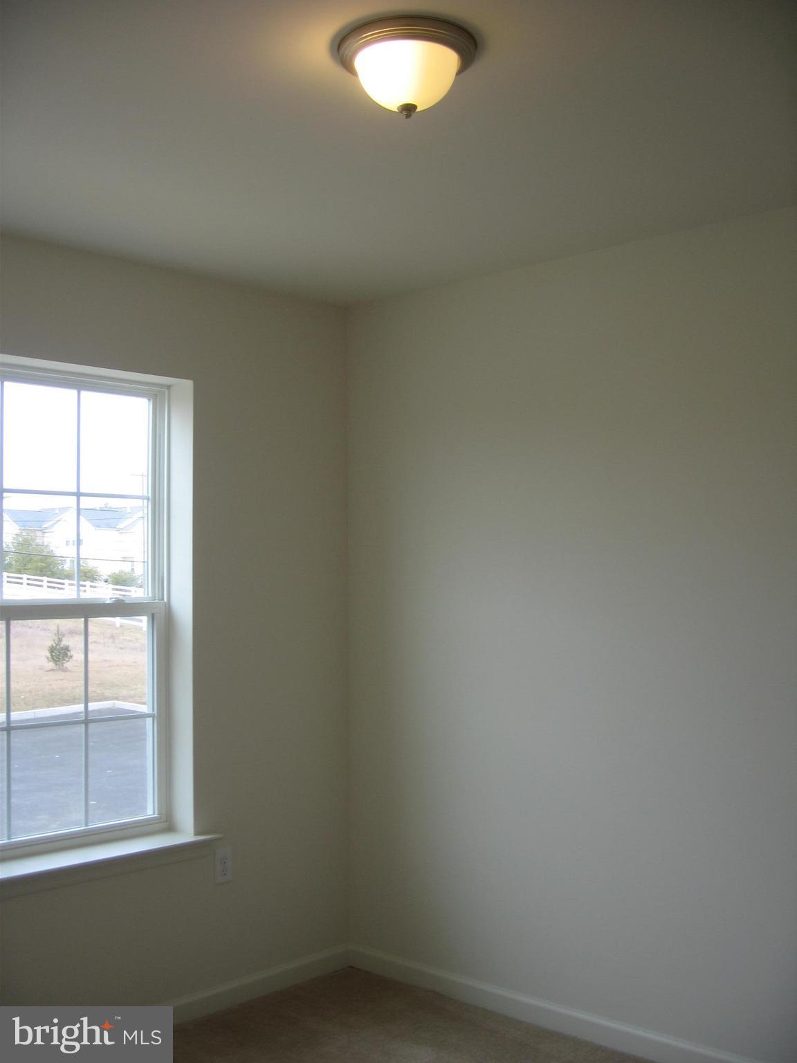 MCCAULEY CROSSING - Residential Lease