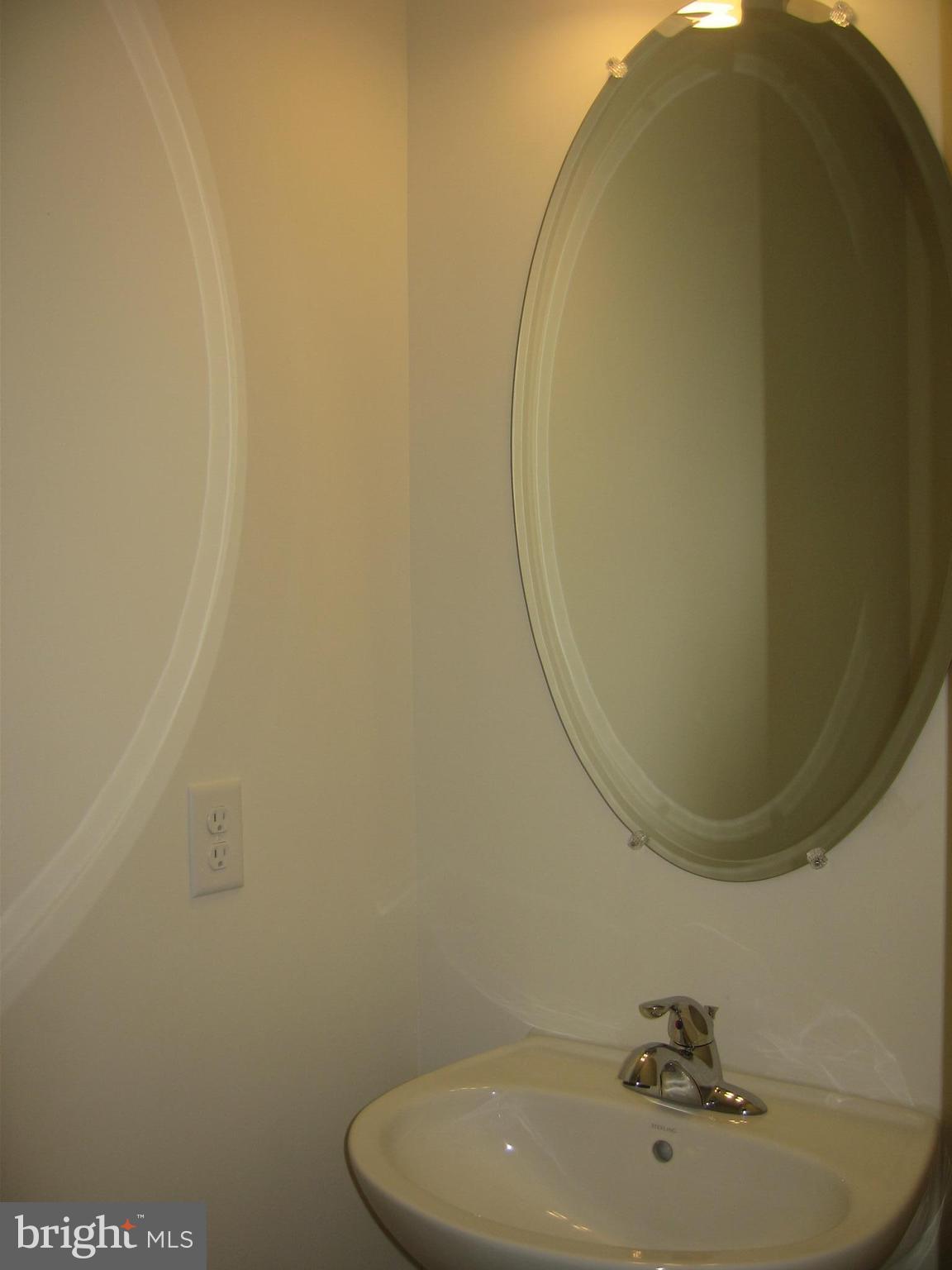 MCCAULEY CROSSING - Residential Lease