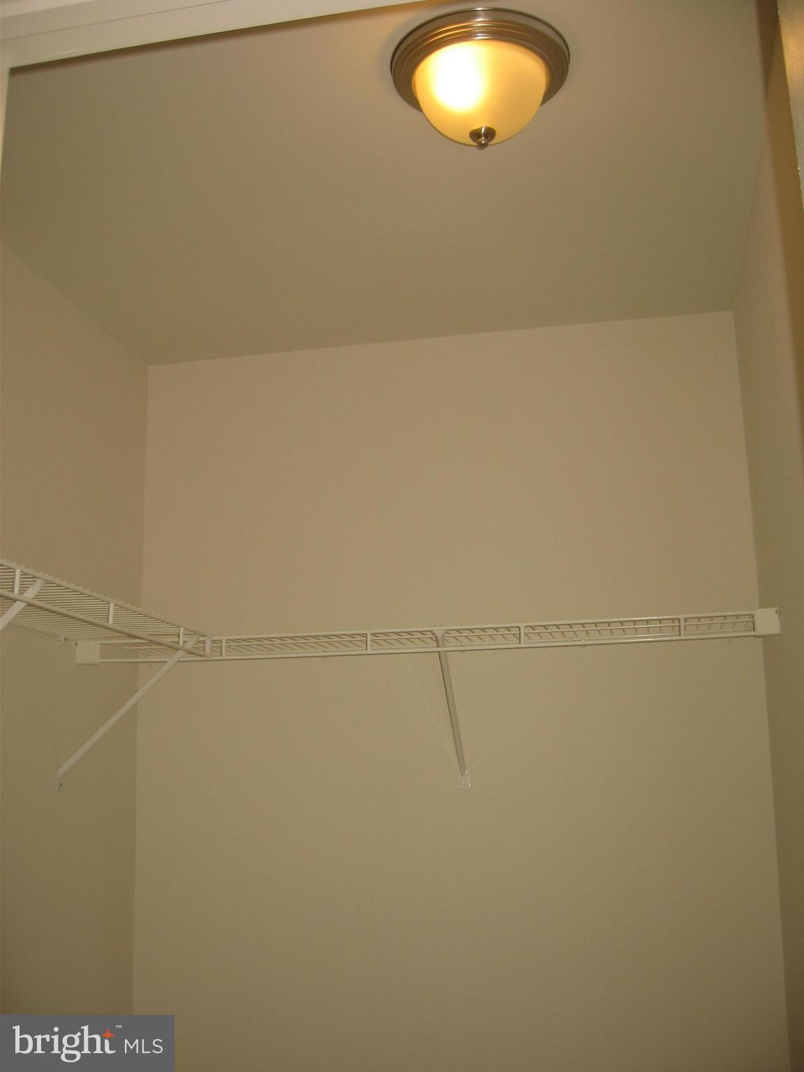 MCCAULEY CROSSING - Residential Lease