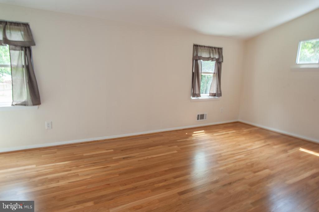 GLYNALTA PARK - Residential Lease