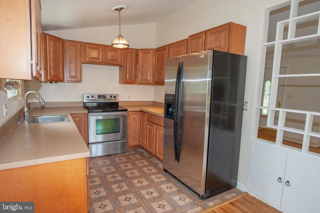 GLYNALTA PARK - Residential Lease