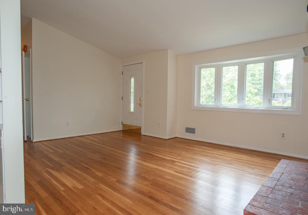 GLYNALTA PARK - Residential Lease