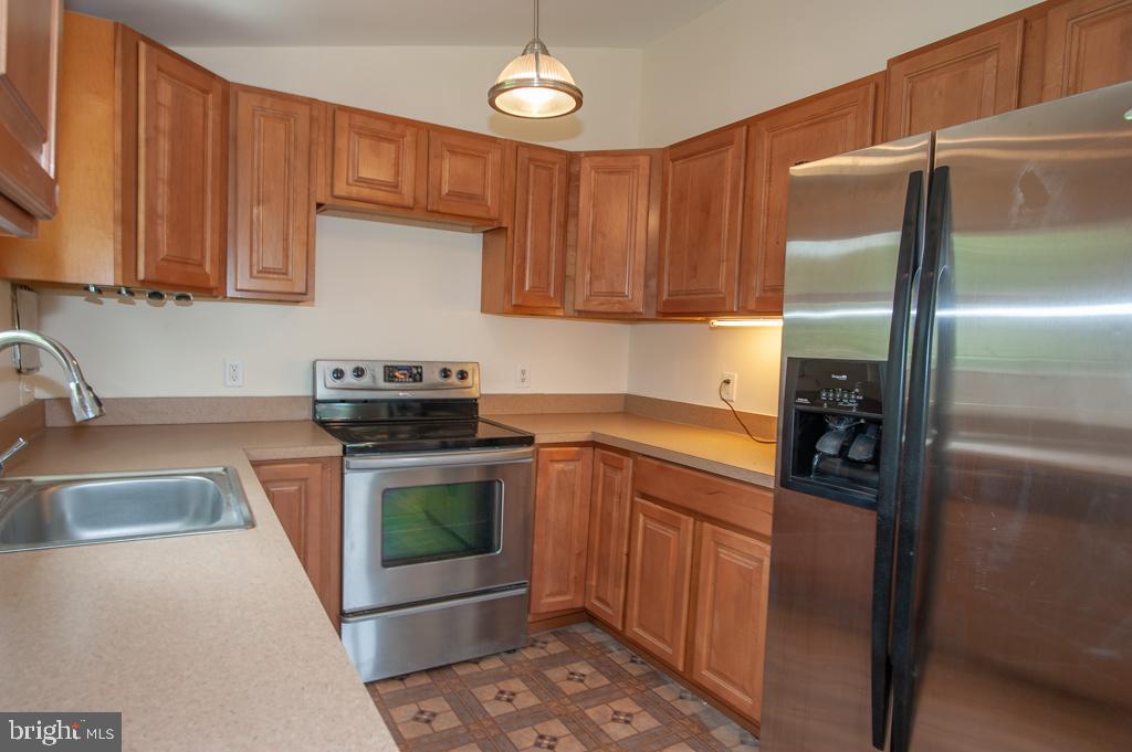 GLYNALTA PARK - Residential Lease